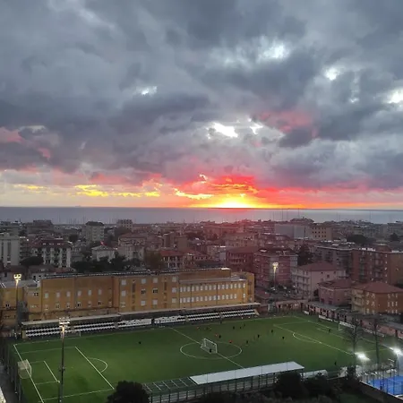 Super Vista Al Grattacielo Di * Lavagna